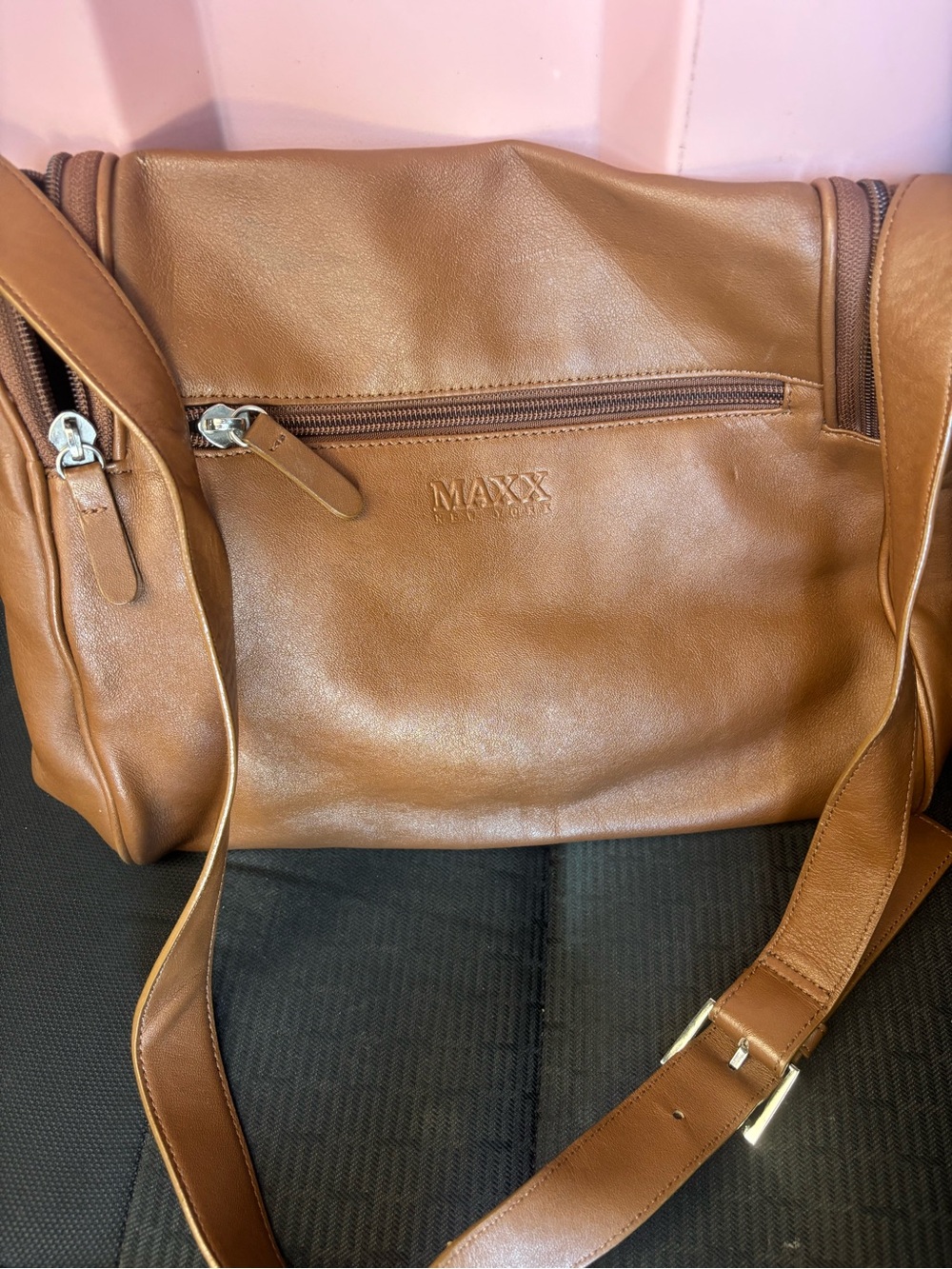 Maxx New York shoulder bag 💼